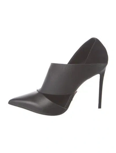 Pre-owned Balmain Leather D'orsay Pumps In Black