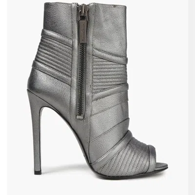 Pre-owned Balmain Leather Zip Ankle Boots Size 37 In Silver