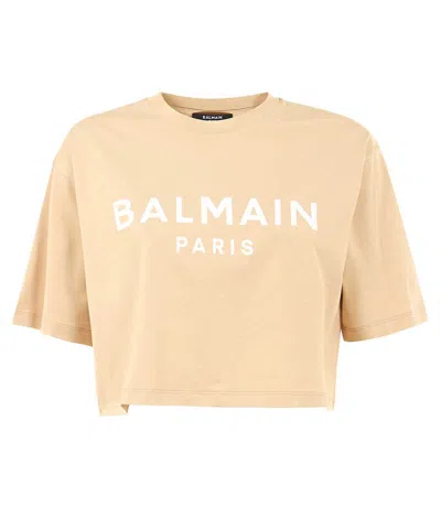 Balmain Logo Detail Cropped T-shirt In Camel