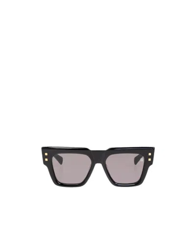 Balmain Logo Sunglasses In Gray