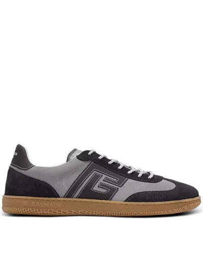 Balmain Low Top Lace Up Sneaker In Gray
