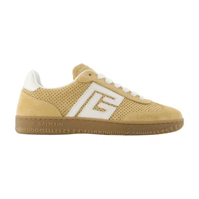Balmain Perforated Calfskin Low-top Sneaker In Neutral