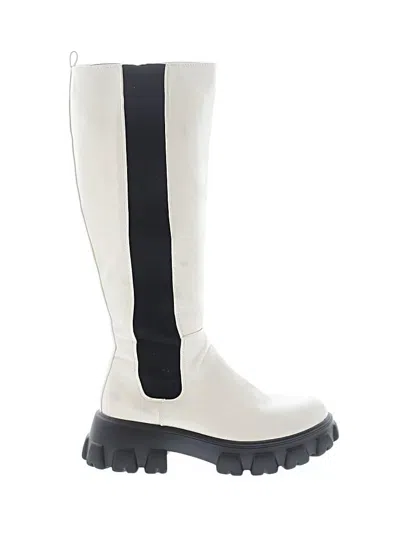 Pre-owned Bamboo Boots In White