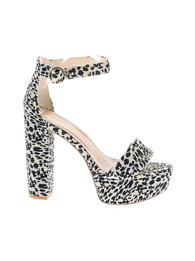 Pre-owned Bamboo Sandals In Ivory