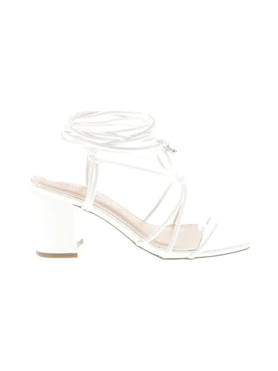 Pre-owned Bamboo Sandals In White
