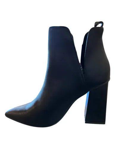 Bamboo Women's Chunky Heel Boots In Black