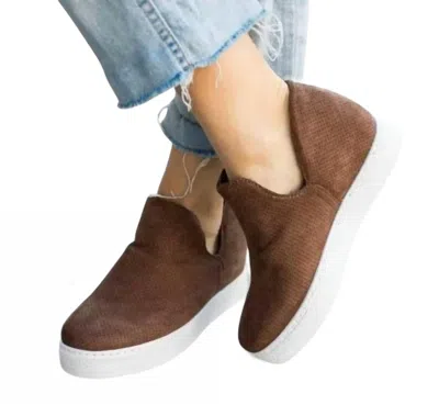 Bamboo Women's Rise-05 Sneaker In Taupe In Brown