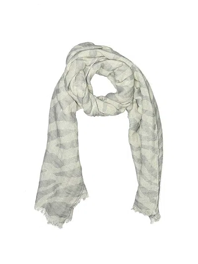Pre-owned Banana Republic Scarf In Ivory
