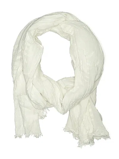 Pre-owned Banana Republic Scarf In Ivory