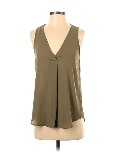 Pre-owned Banana Republic Sleeveless Blouse
