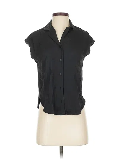 Pre-owned Banana Republic Sleeveless Blouse In Black
