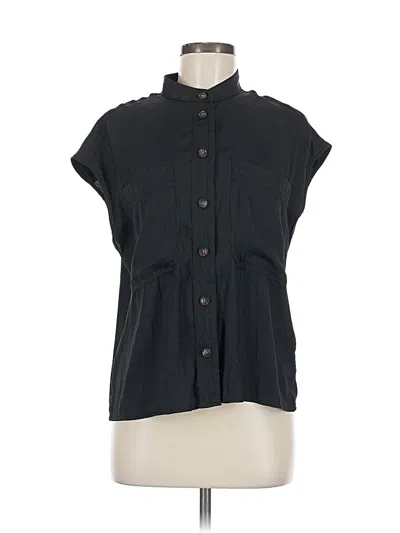 Pre-owned Banana Republic Sleeveless Blouse In Black