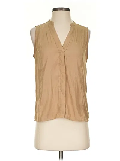 Pre-owned Banana Republic Sleeveless Blouse In Tan