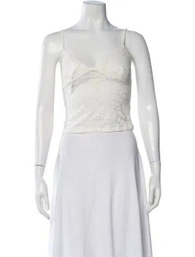 Pre-owned Bananhot Lace Lace Pattern Crop Top In White