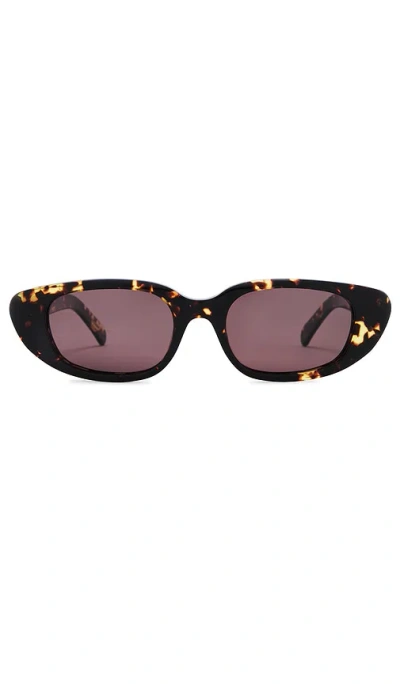 Banbe The Mimi Sunglasses In Amber Tort & Auburn