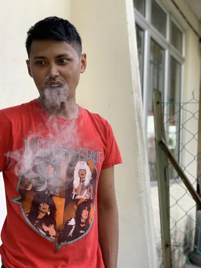 Pre-owned Band Tees Motley Crue Vintage Tour 83-84 In Red