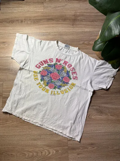 Pre-owned Band Tees X Guns N Roses Guns N' Roses Use Your Illusion 1991 Trashed Band Tee In White
