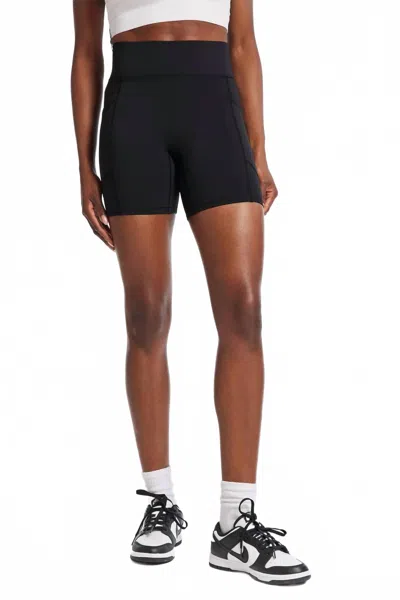 Bandier Center Stage Pocket Biker Short In Black