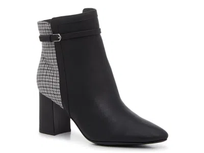 Bandolino Berry Bootie In Black