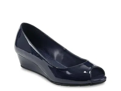 Bandolino Candra Pump In Blue