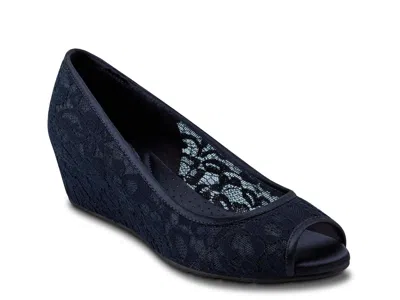 Bandolino Candra Wedge Pump In Multi