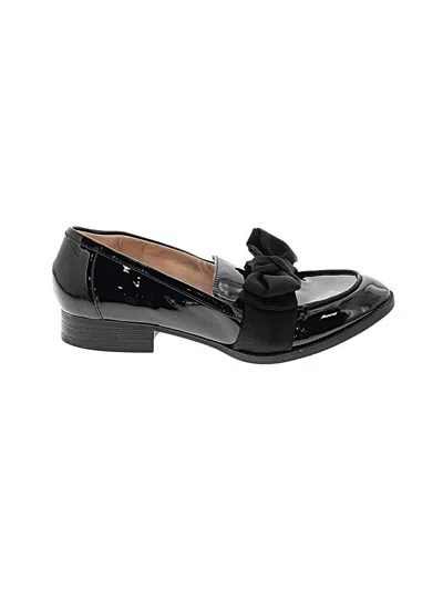 Pre-owned Bandolino Flats In Black