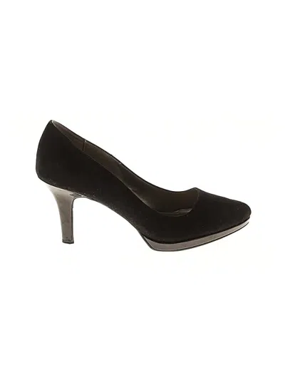 Pre-owned Bandolino Heels In Black