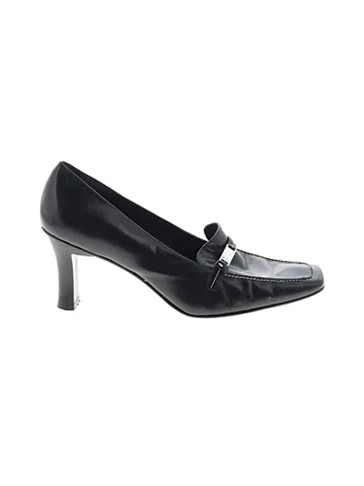 Pre-owned Bandolino Heels In Black