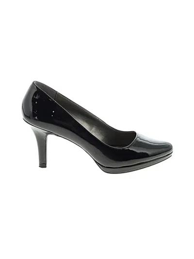 Pre-owned Bandolino Heels In Black