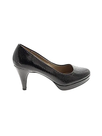 Pre-owned Bandolino Heels In Black