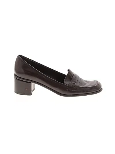 Pre-owned Bandolino Heels In Burgundy