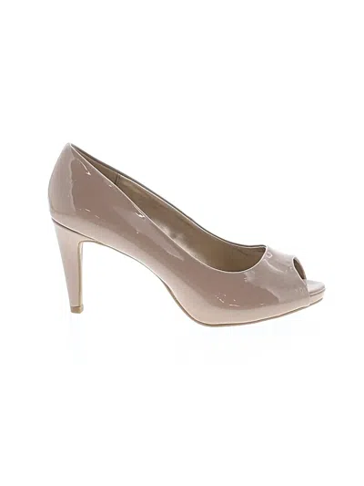 Pre-owned Bandolino Heels In Gray
