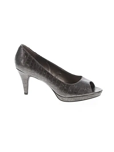 Pre-owned Bandolino Heels In Gray