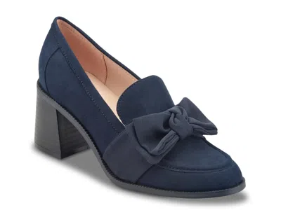 Bandolino Korrar Loafer In Blue