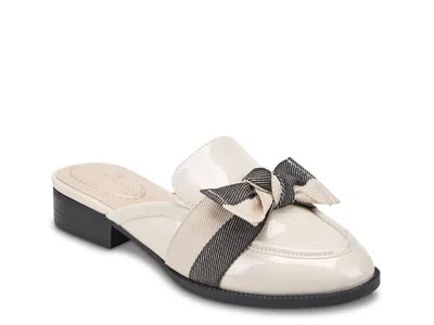 Bandolino Leilani Mule In White