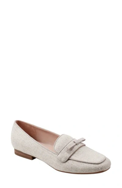 Bandolino Meonna Loafer In Ivory