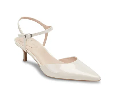 Bandolino Rose Pump In White