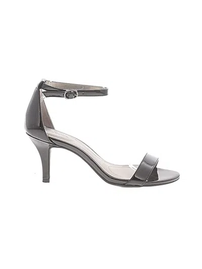 Pre-owned Bandolino Sandals In Gray