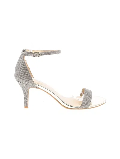 Pre-owned Bandolino Sandals In Gray