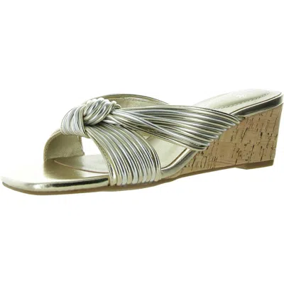 Bandolino Sassier 3 Womens Cork Faux Leather Wedge Sandals In Gold