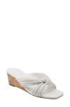 Bandolino Sassier Wedge Sandal In Cream