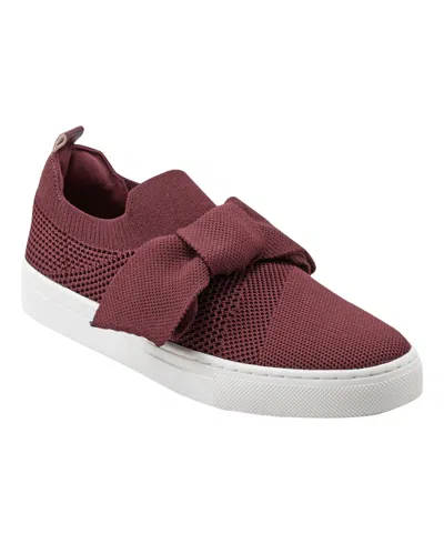Bandolino Women's Bryce Bow Knit Slip On Sneakers In Burgundy
