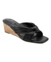 Bandolino Sassier Wedge Sandal In Black
