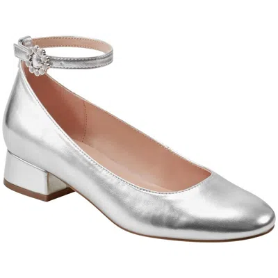 Bandolino Womens Metallic Faux Leather Ankle Strap In Silver