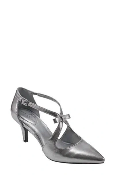 BANDOLINO BANDOLINO ZEFFER KITTEN HEEL PUMP