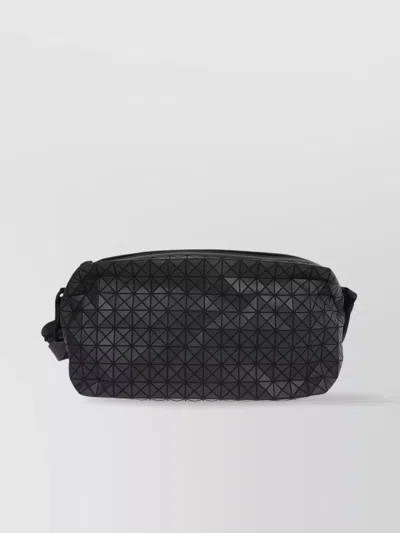 BAO BAO ISSEY MIYAKE SHOULDER BAG WITH GEOMETRIC PATTERN AND WRIST STRAP