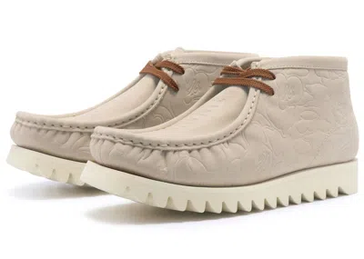 Pre-owned Bape Men's A Bathing Ape  Manhunt Camo Sneakers In Beige/cream