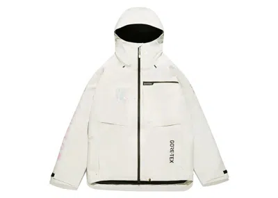 Pre-owned Bape Men's  X Burton Goretex Pillowline Jacket In White