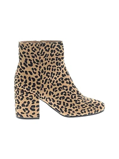 Pre-owned Bar Iii Ankle Boots In Tan