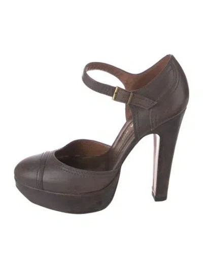 Pre-owned Barbara Bui Leather D'orsay Pumps In Brown